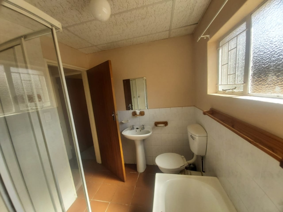 13 Bedroom Property for Sale in Universitas Free State